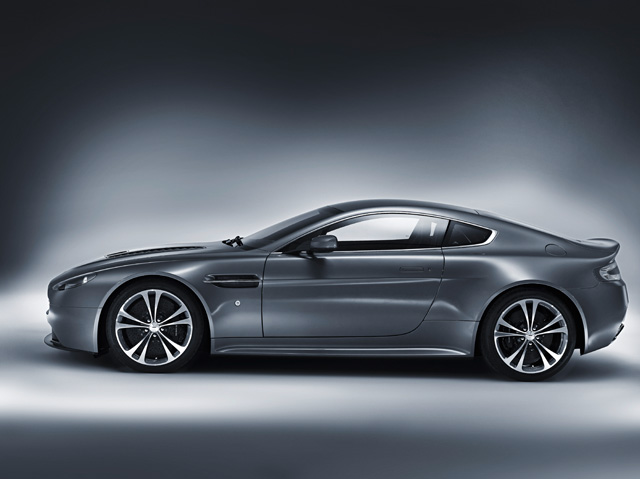 Aston Martin Vantage V12